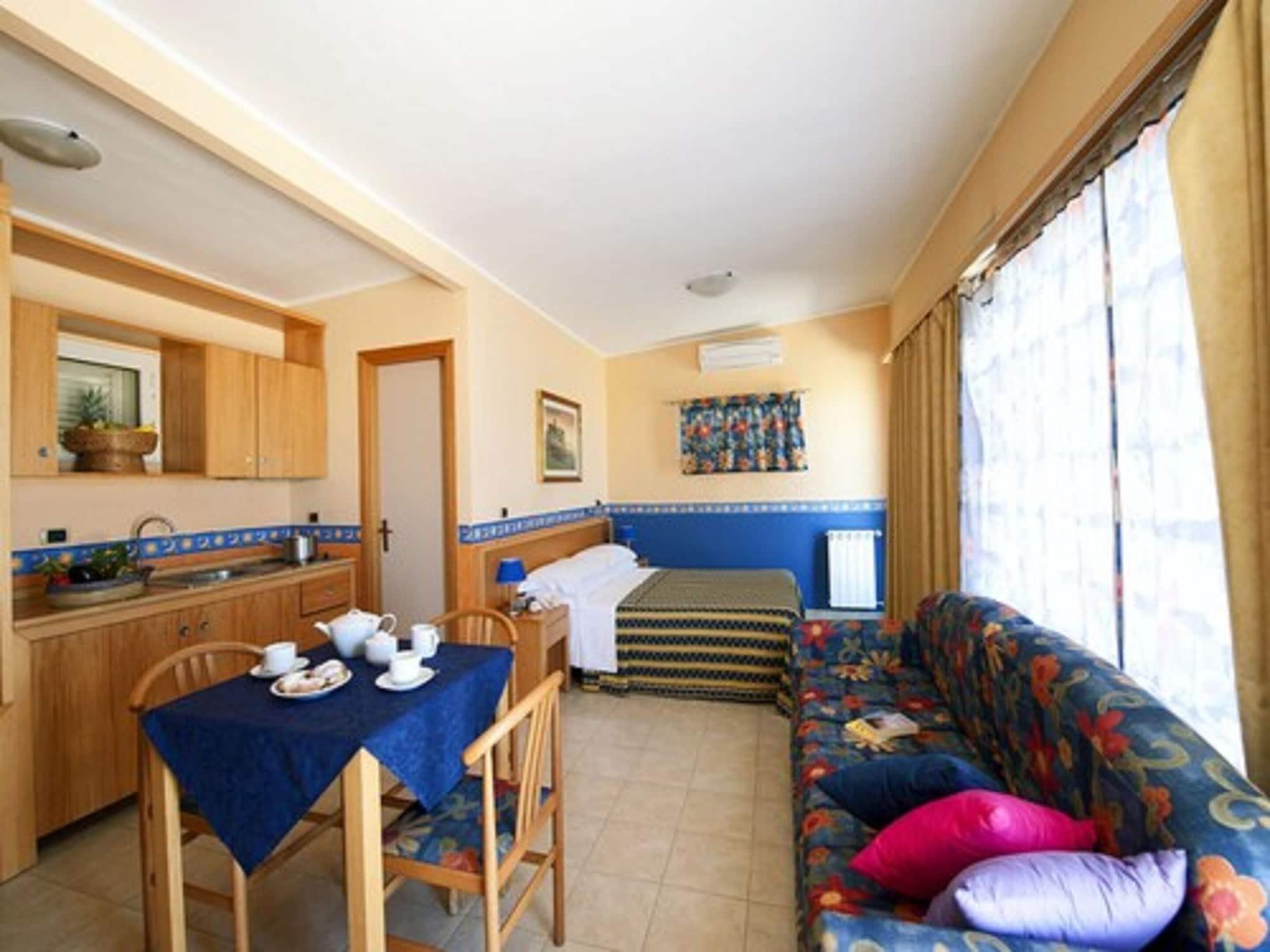 Villaggio Albergo Internazionale La Plaja Catane Chambre photo
